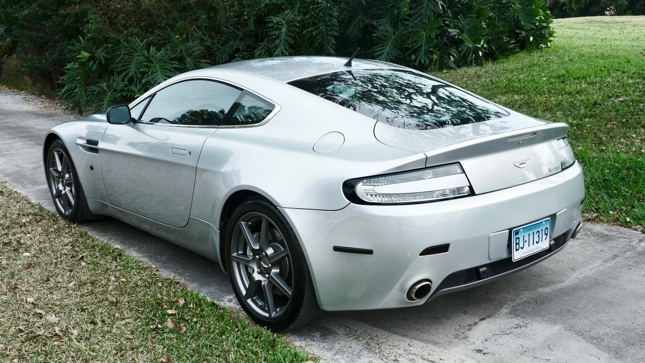 2007 Aston Martin V8 Vantage (2006-2017) - Image 19 of 31