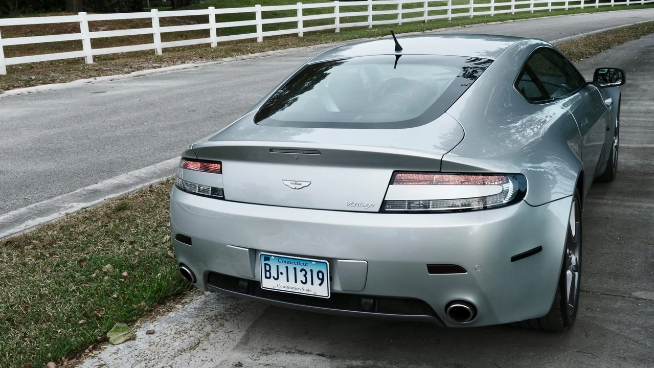 2007 Aston Martin V8 Vantage (2006-2017) - Image 31 of 31