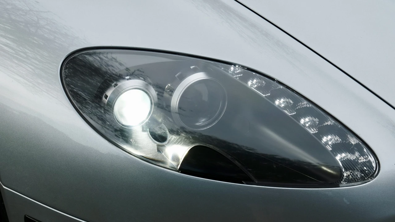 2007 Aston Martin V8 Vantage (2006-2017) - Image 25 of 31