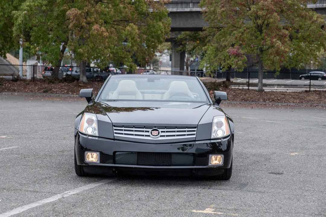 2007 Cadillac XLR - Image 12 of 31