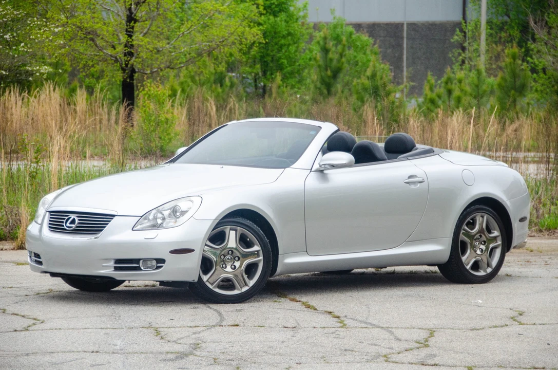 2007 Lexus SC430 - Image 2 of 31