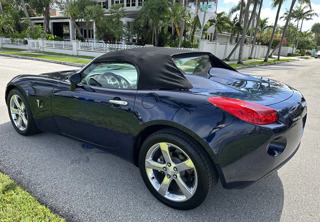 2007 Pontiac Solstice - Image 11 of 31