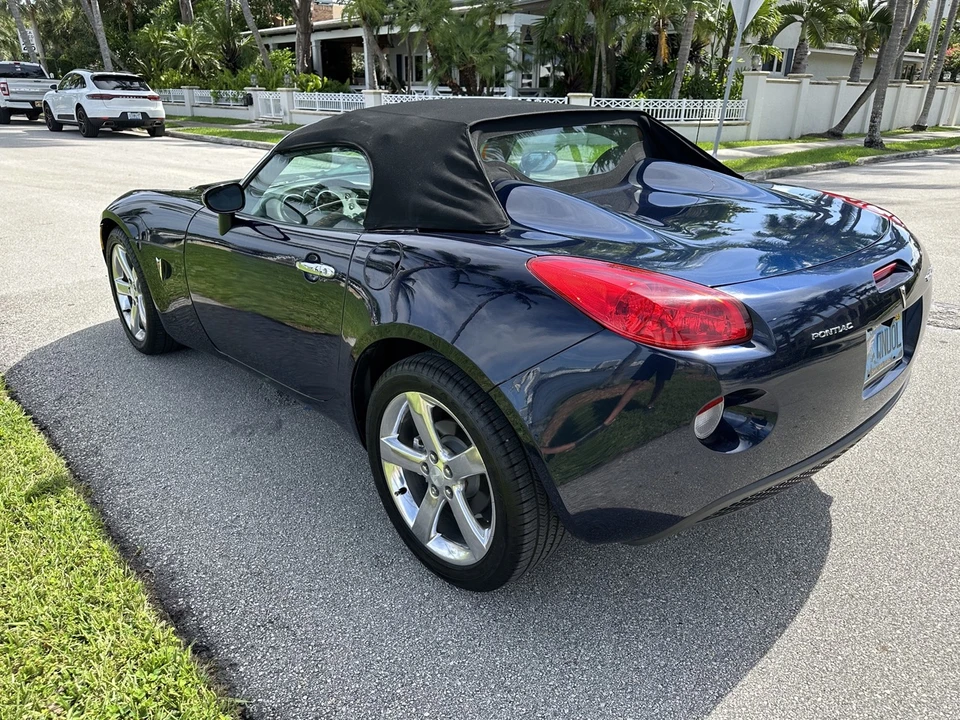 2007 Pontiac Solstice - Image 12 of 31