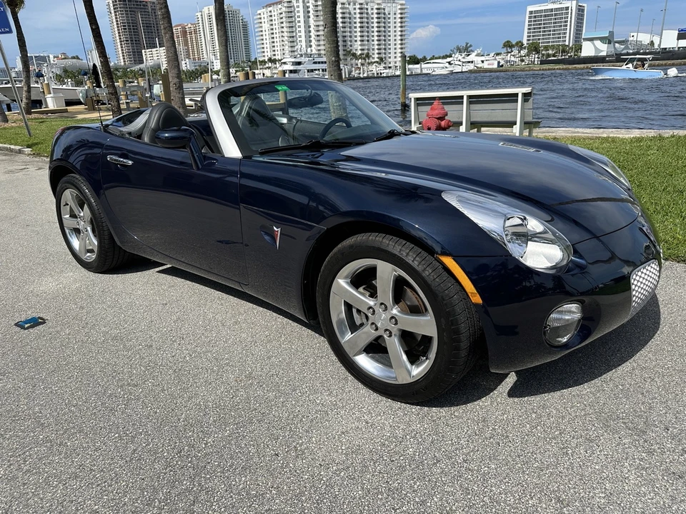 2007 Pontiac Solstice - Image 3 of 31
