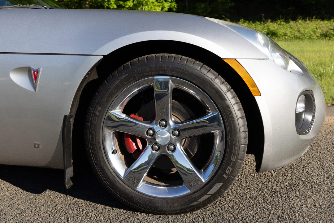 2007 Pontiac Solstice GXP - Image 29 of 31