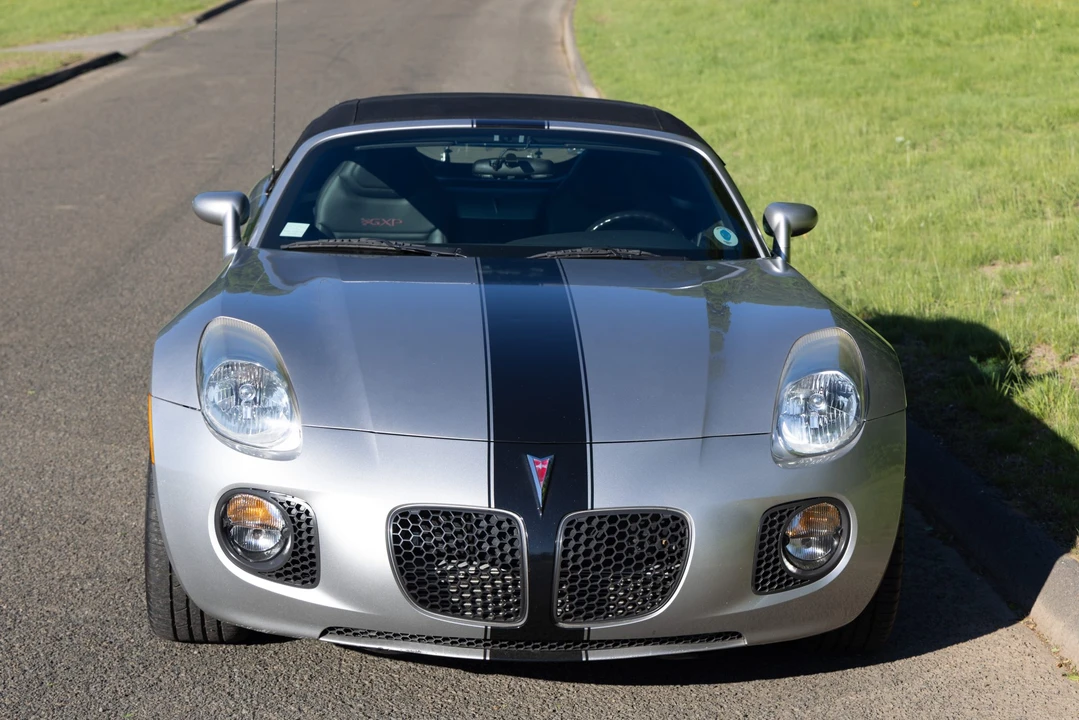 2007 Pontiac Solstice GXP - Image 2 of 31