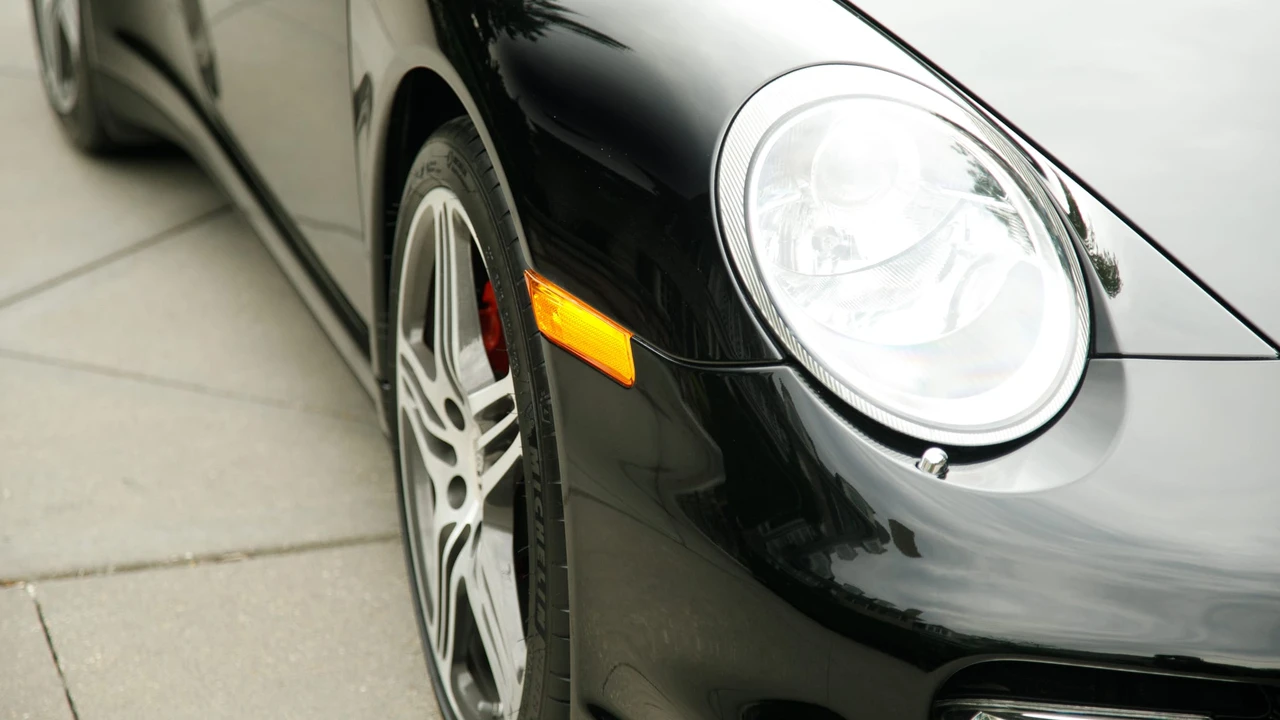 2007 Porsche 997 Turbo - Image 18 of 31