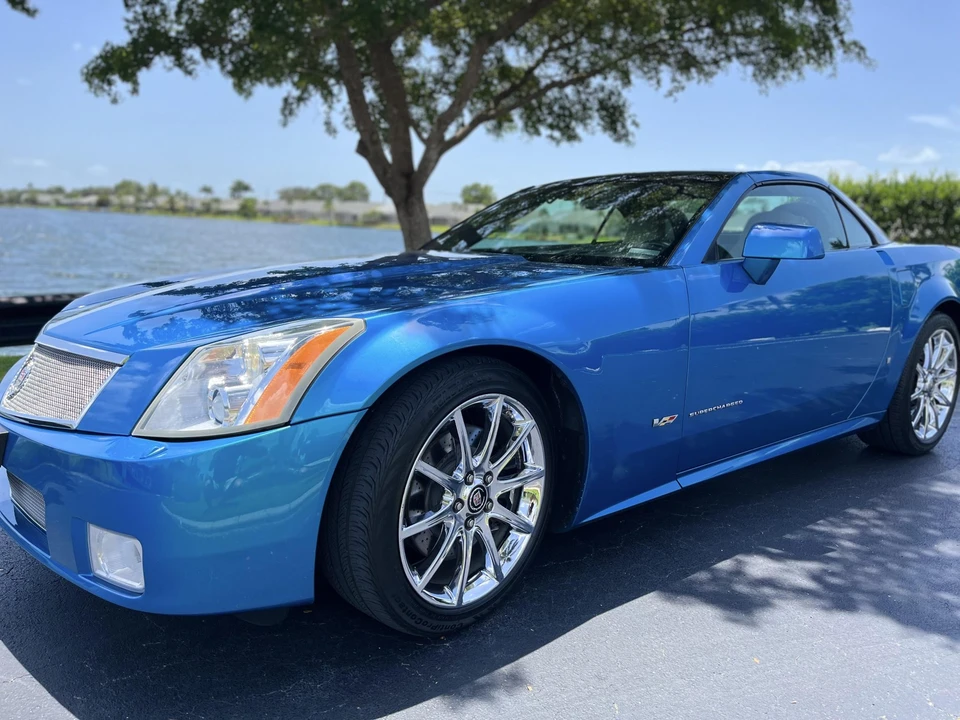 2008 Cadillac XLR-V - Image 4 of 31