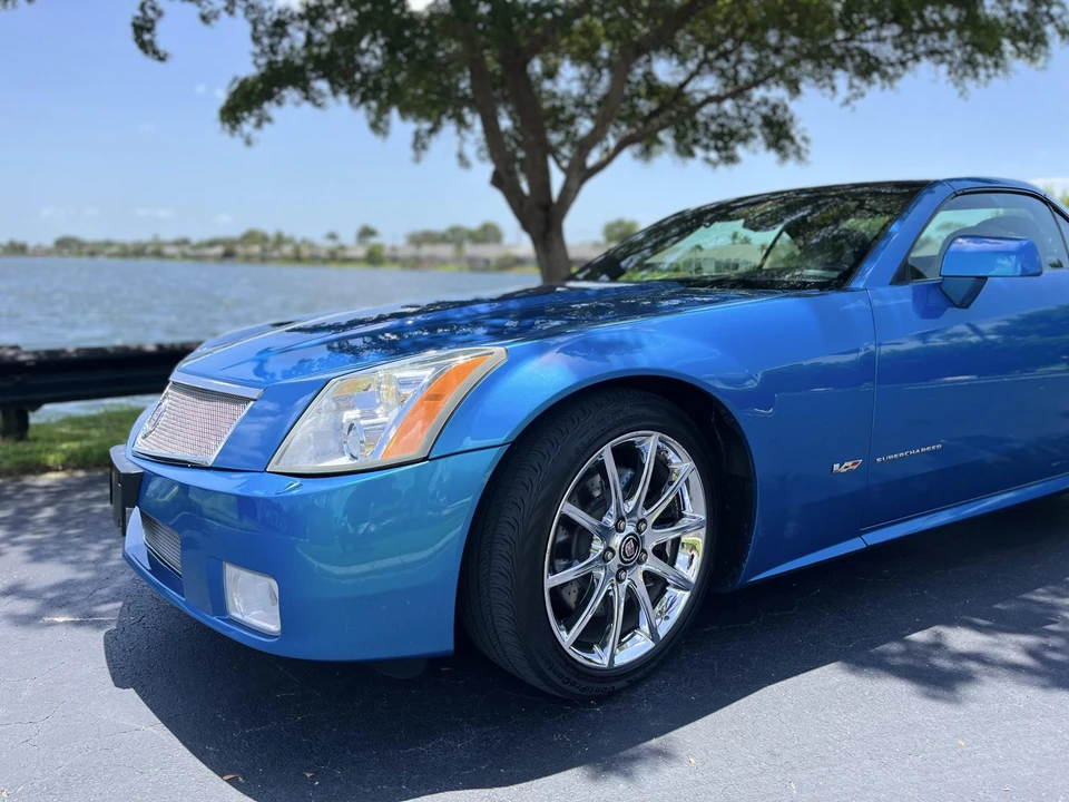 2008 Cadillac XLR-V - Image 27 of 31