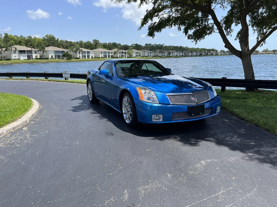 2008 Cadillac XLR-V - Image 13 of 31