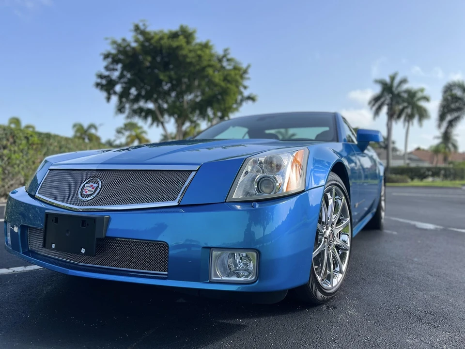 2008 Cadillac XLR-V - Image 19 of 31