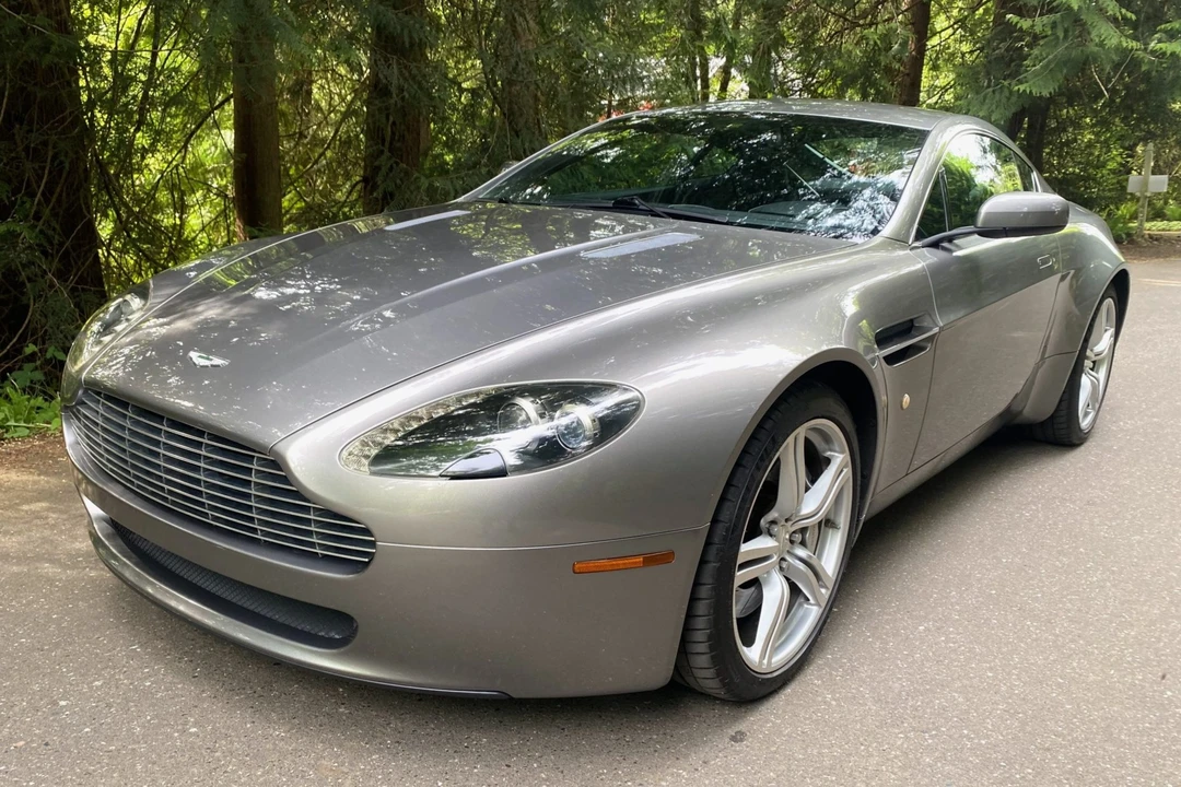 2009 Aston Martin V8 Vantage (2006-2017) - Image 1 of 31