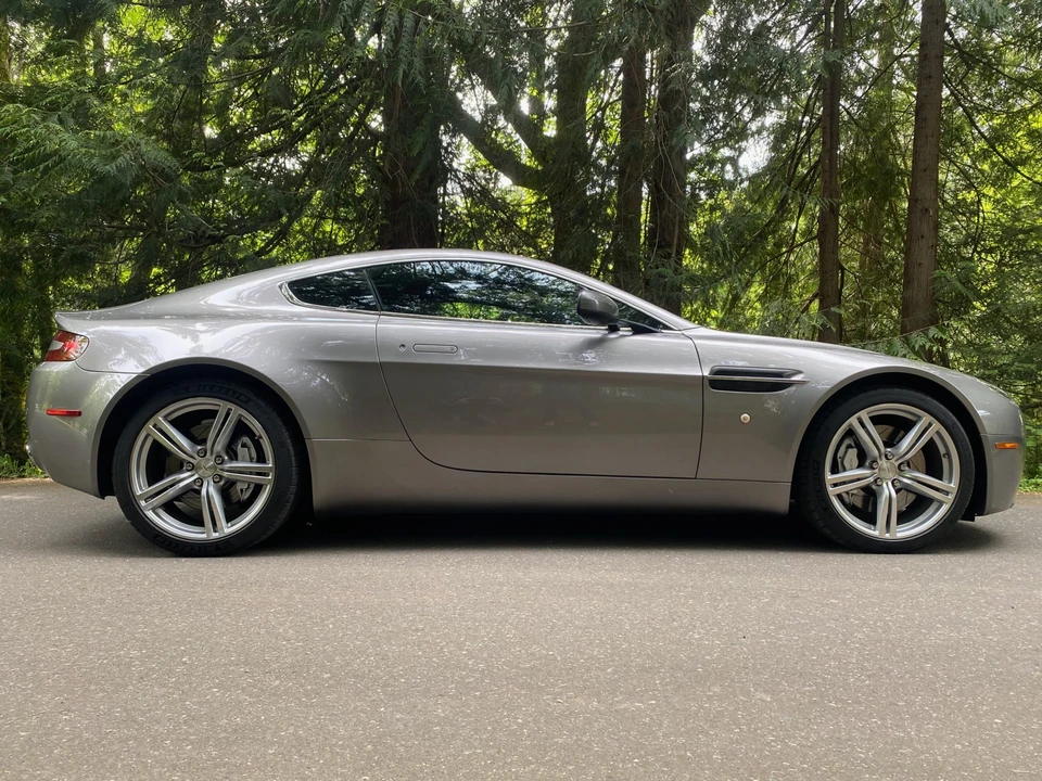 2009 Aston Martin V8 Vantage (2006-2017) - Image 24 of 31