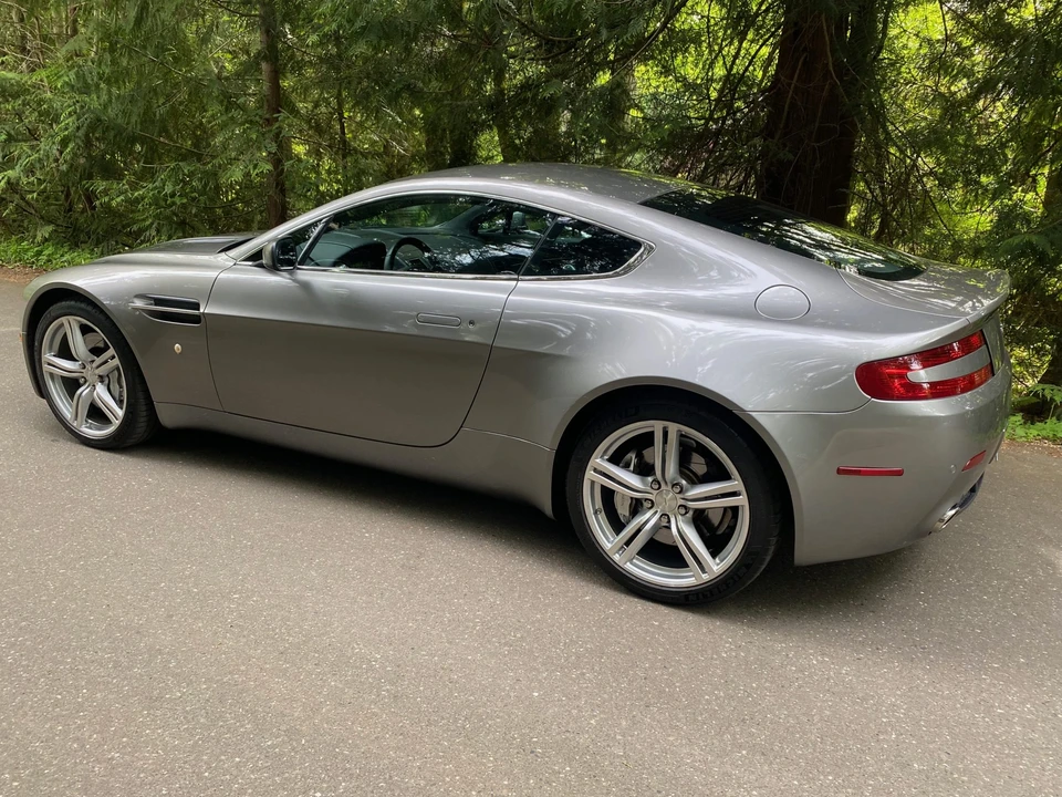 2009 Aston Martin V8 Vantage (2006-2017) - Image 10 of 31