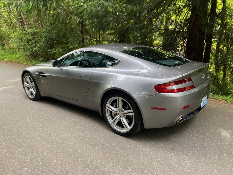 2009 Aston Martin V8 Vantage (2006-2017) - Image 8 of 31