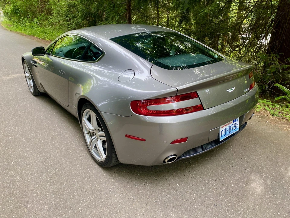 2009 Aston Martin V8 Vantage (2006-2017) - Image 12 of 31