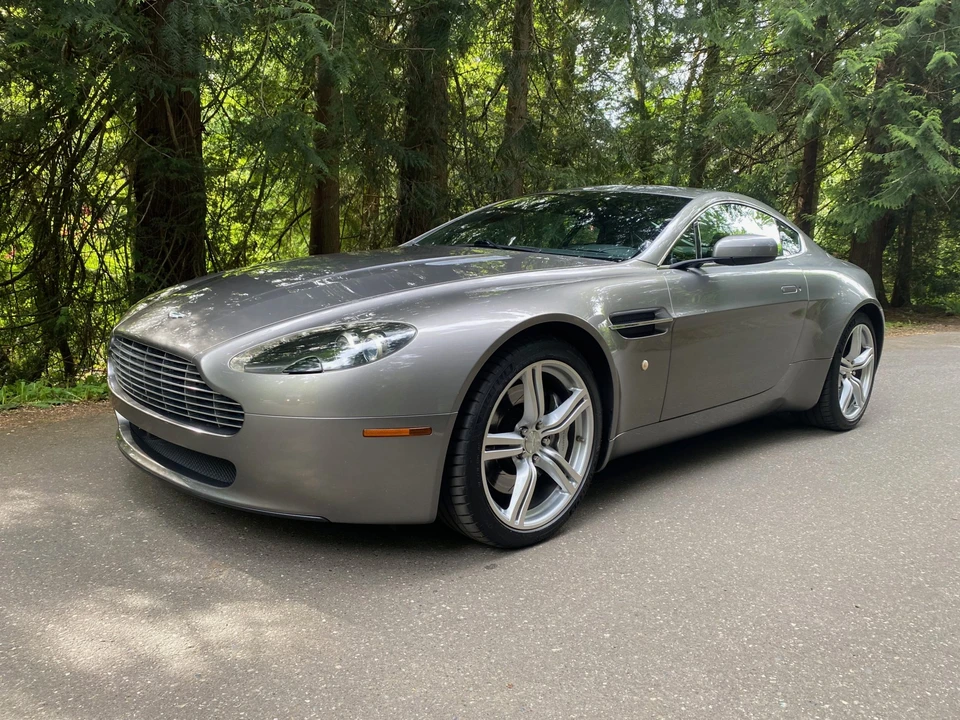 2009 Aston Martin V8 Vantage (2006-2017) - Image 6 of 31