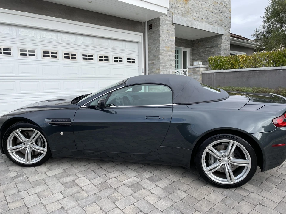 2009 Aston Martin V8 Vantage (2006-2017) - Image 13 of 31