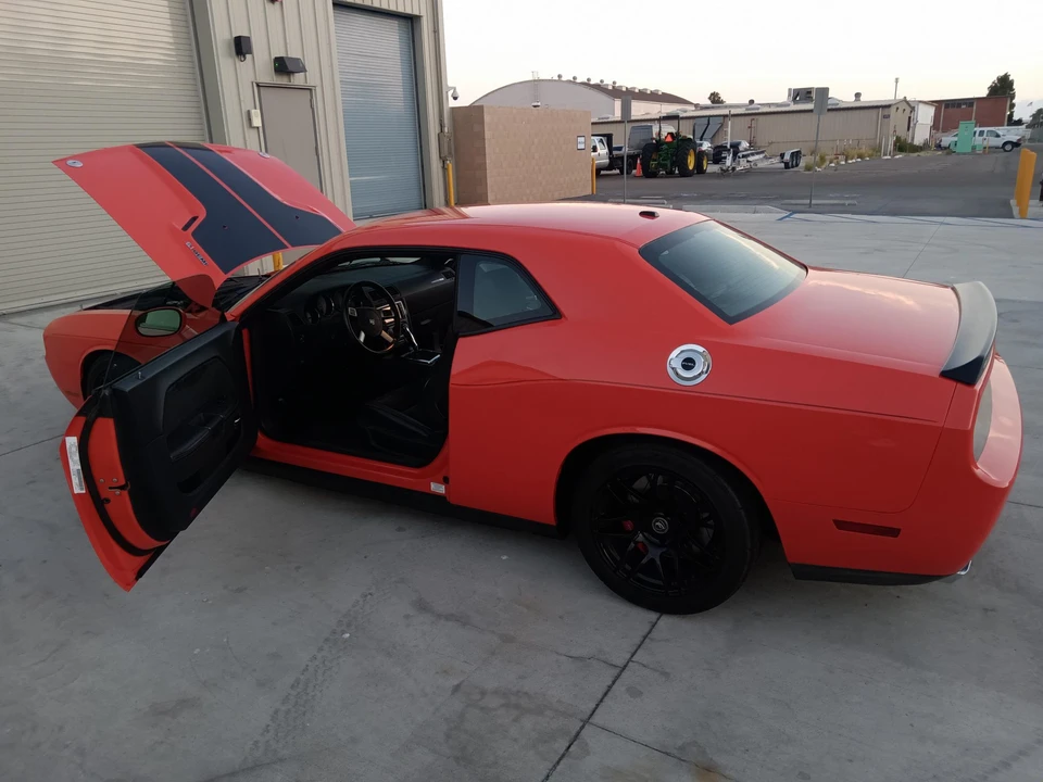 2009 Dodge Challenger SRT8 & 392 3rd Gen - Image 26 of 31
