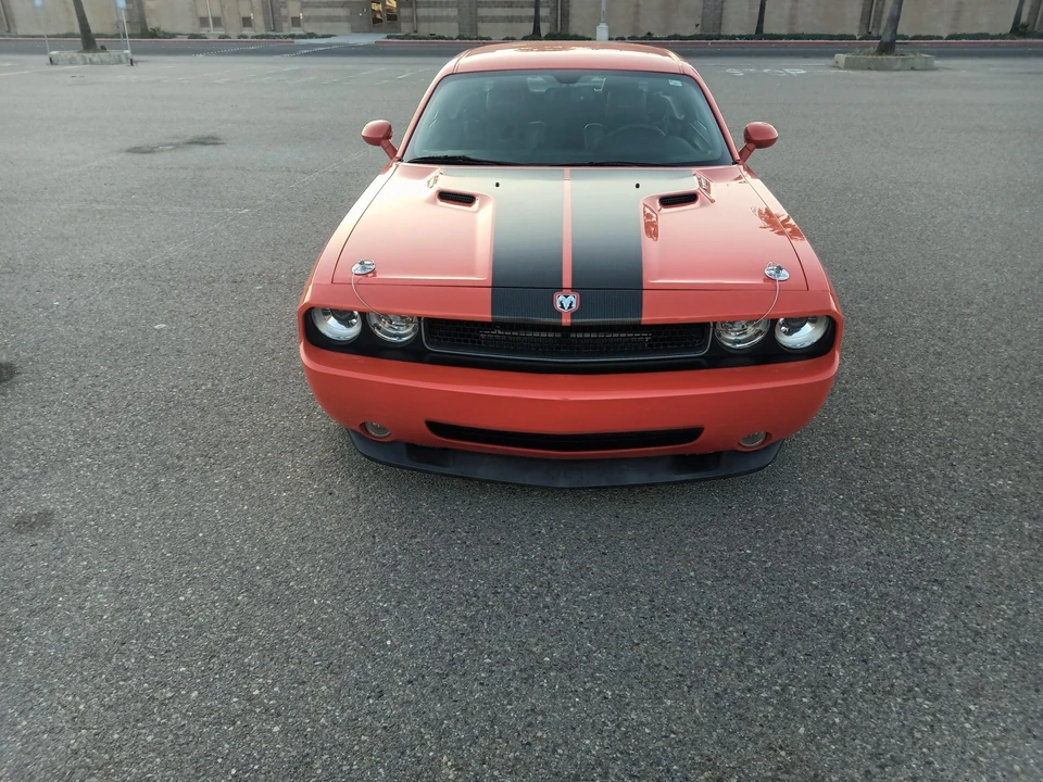 2009 Dodge Challenger SRT8 & 392 3rd Gen - Image 3 of 31