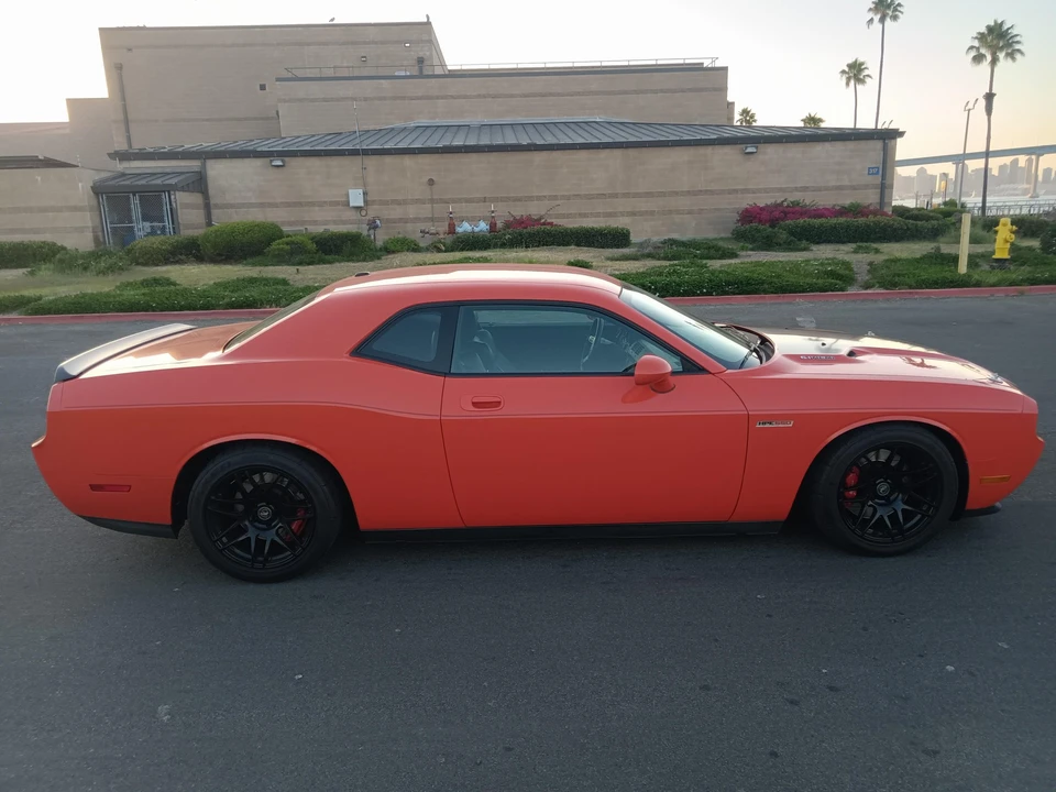 2009 Dodge Challenger SRT8 & 392 3rd Gen - Image 16 of 31
