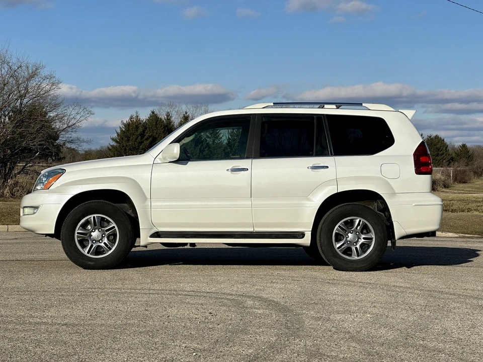 2009 Lexus GX 1st Gen - Image 13 of 31