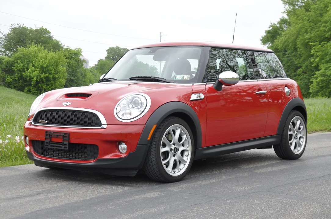 2009 Mini Mini 2nd Gen - Image 3 of 31