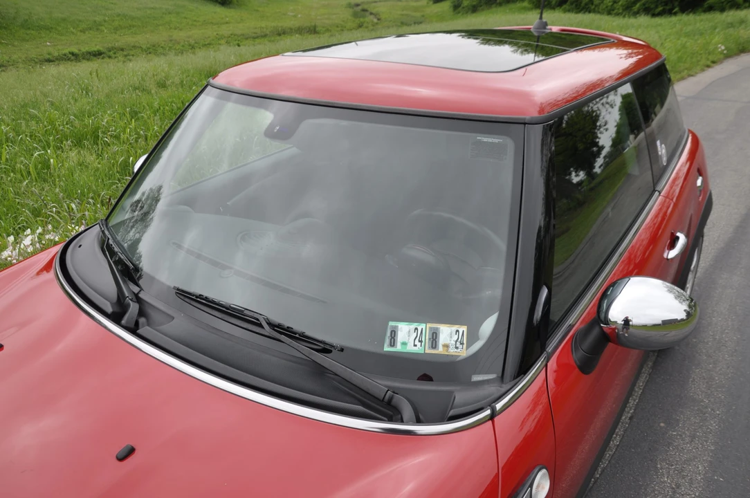 2009 Mini Mini 2nd Gen - Image 16 of 31