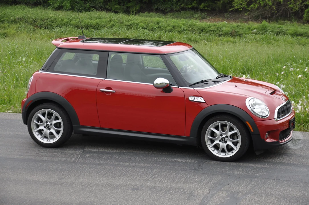 2009 Mini Mini 2nd Gen - Image 7 of 31