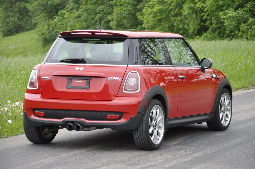 2009 Mini Mini 2nd Gen - Image 9 of 31