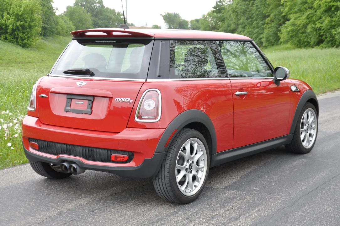 2009 Mini Mini 2nd Gen - Image 8 of 31