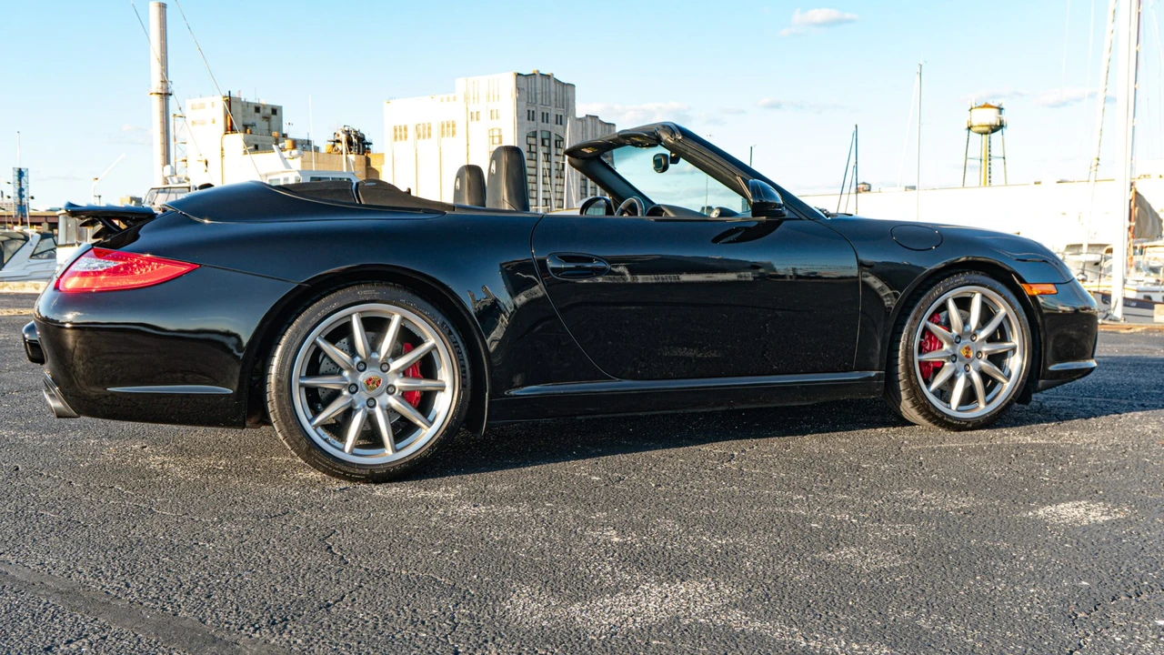 2009 Porsche 997 Carrera S - Image 17 of 31