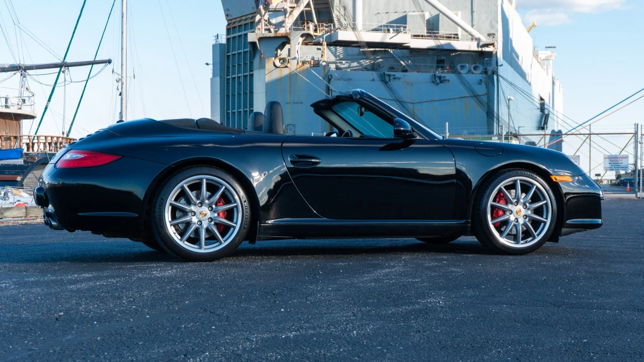2009 Porsche 997 Carrera S - Image 16 of 31