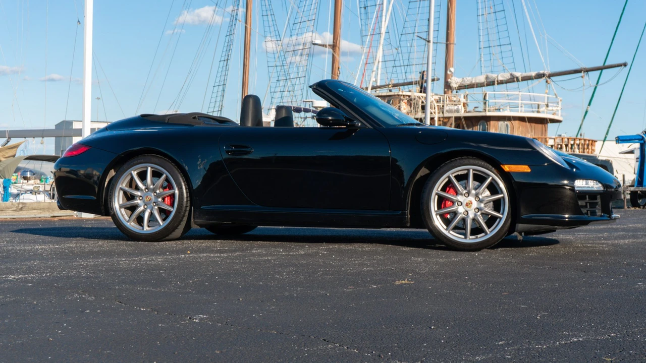 2009 Porsche 997 Carrera S - Image 15 of 31