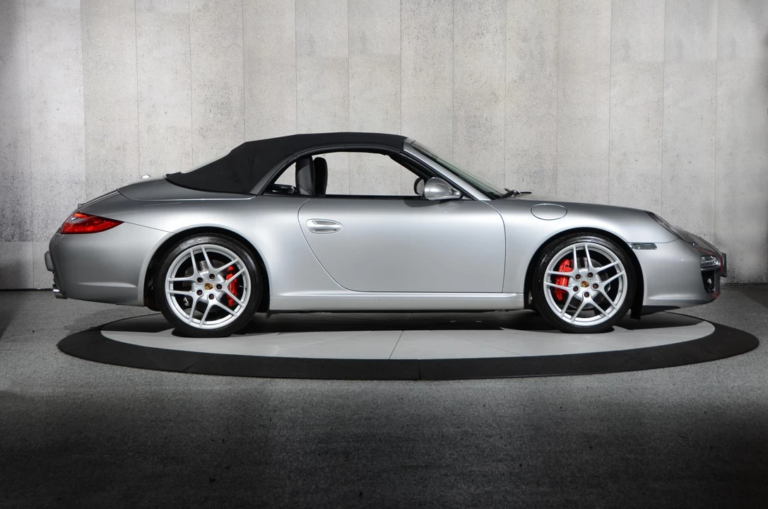 2009 Porsche 997 Carrera S - Image 11 of 31