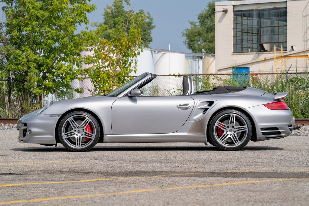2009 Porsche 997 Turbo - Image 15 of 31