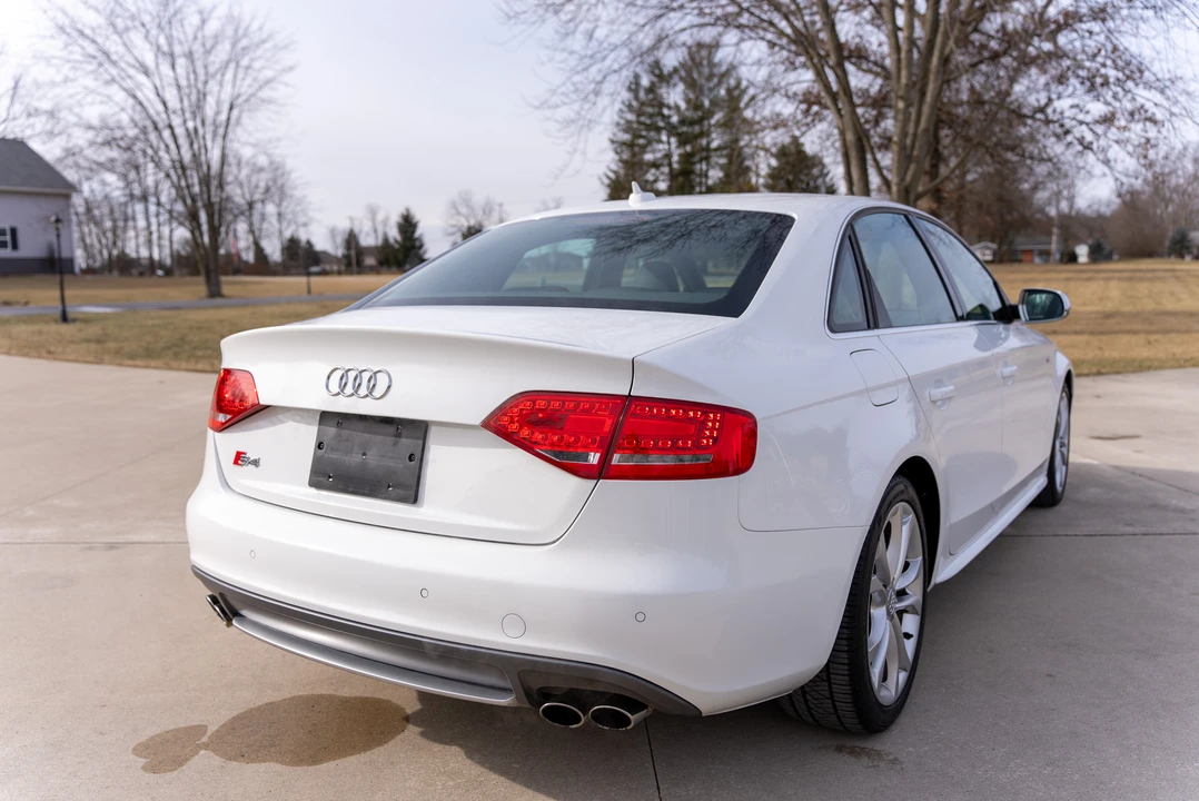 2010 Audi B8 S4 - Image 19 of 31