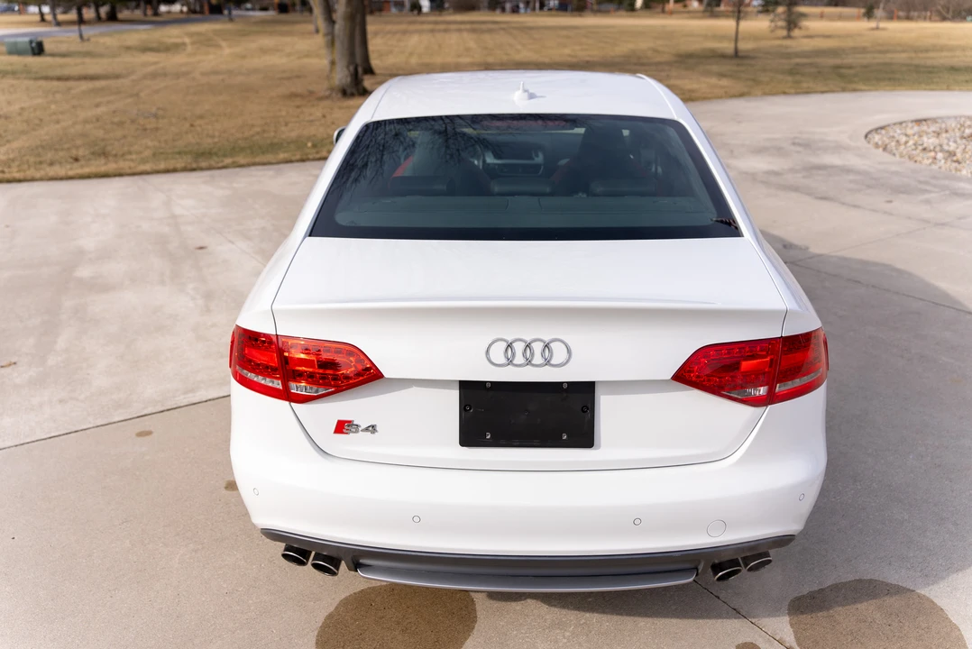 2010 Audi B8 S4 - Image 14 of 31