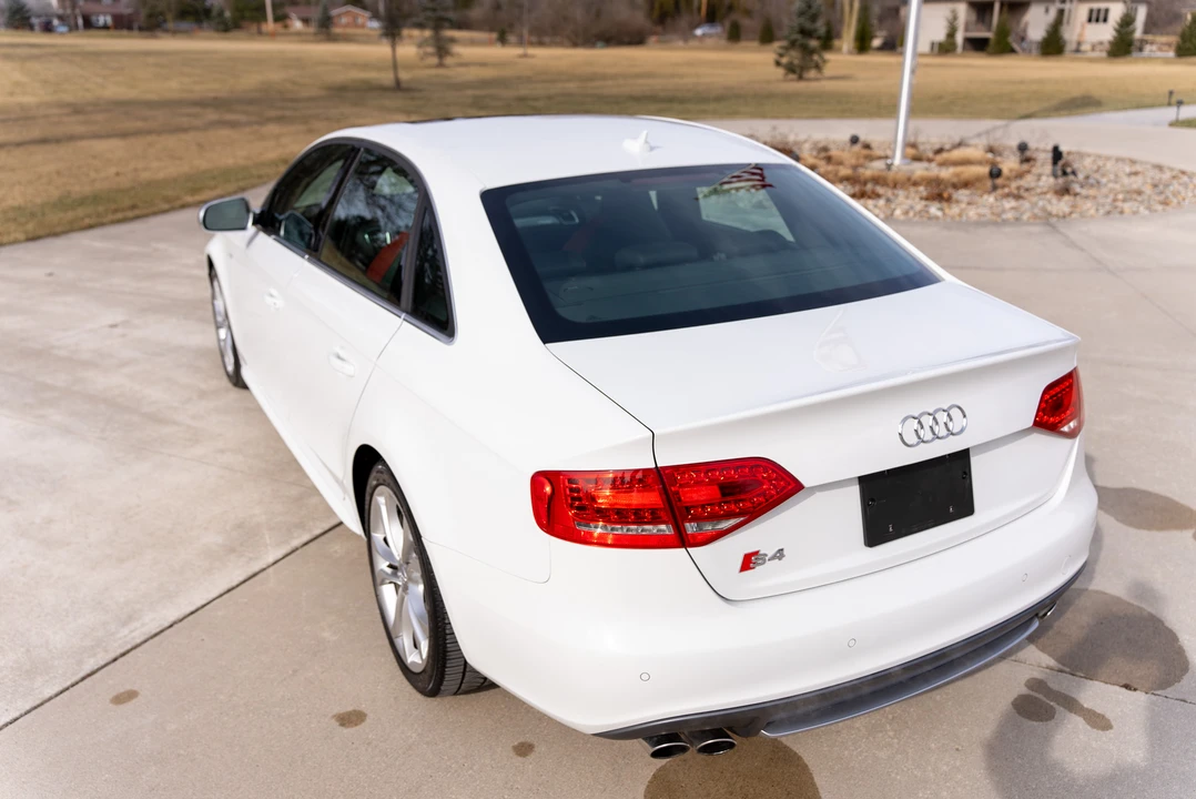 2010 Audi B8 S4 - Image 12 of 31