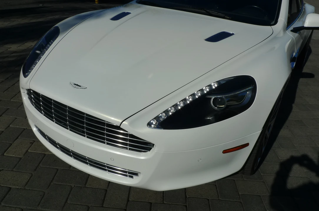 2011 Aston Martin Rapide - Image 17 of 31