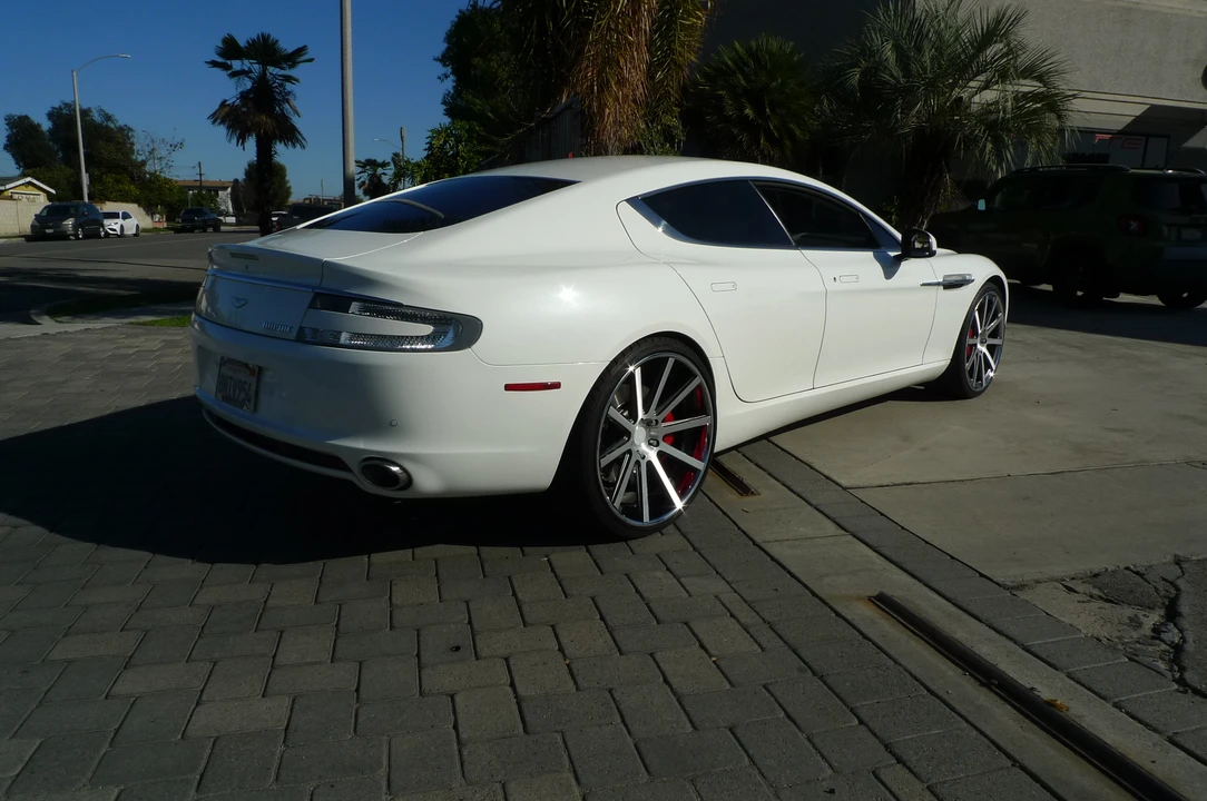 2011 Aston Martin Rapide - Image 5 of 31