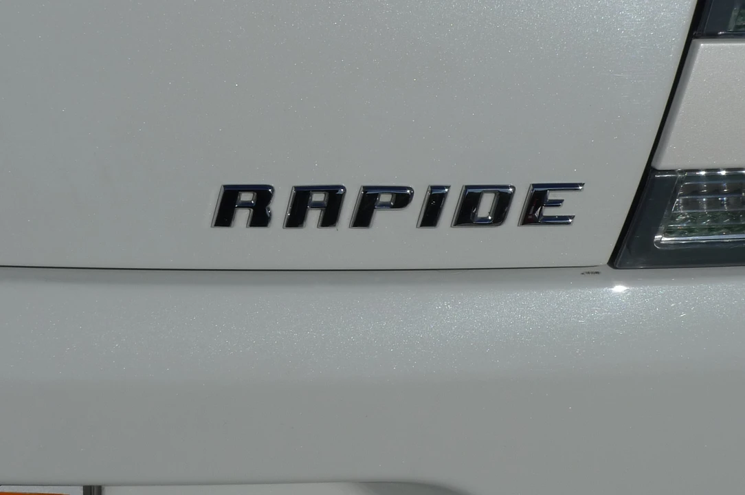 2011 Aston Martin Rapide - Image 22 of 31