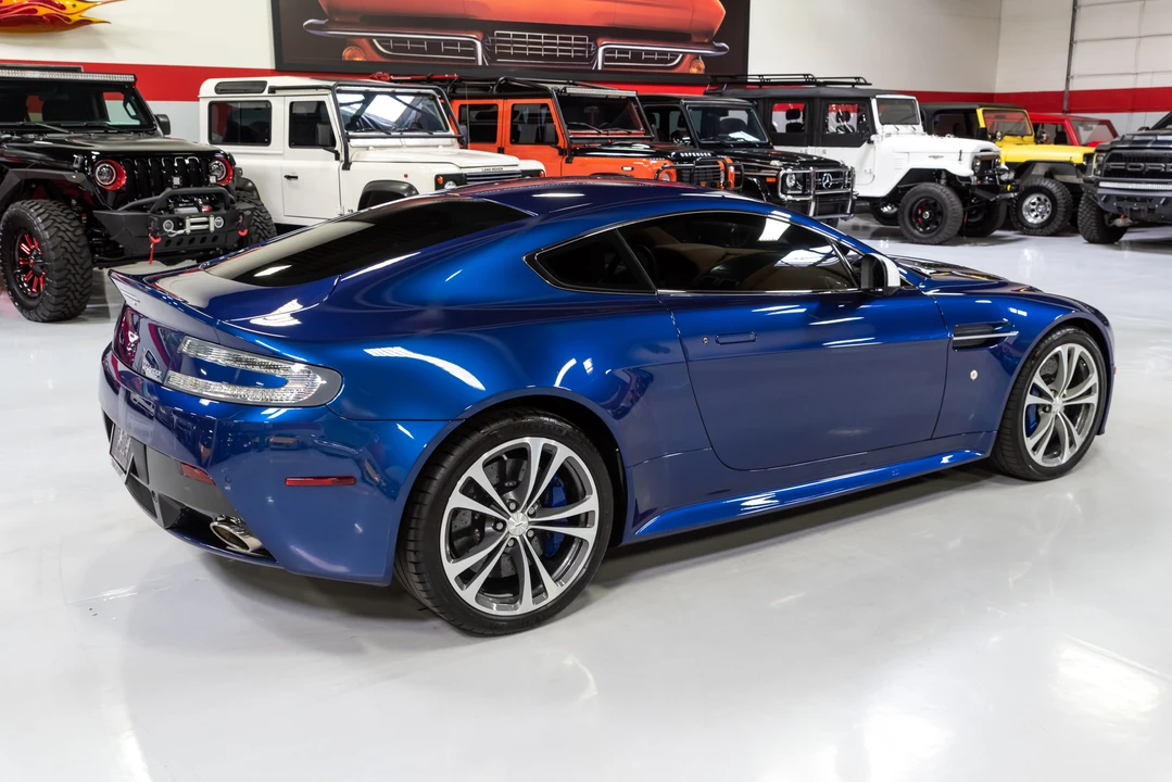 2011 Aston Martin V12 Vantage (2010-2018) - Image 17 of 31