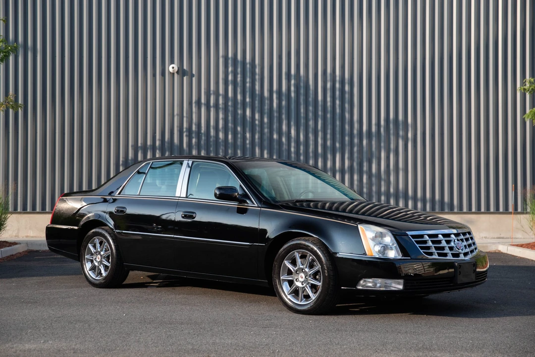 2011 Cadillac DTS - Image 6 of 31
