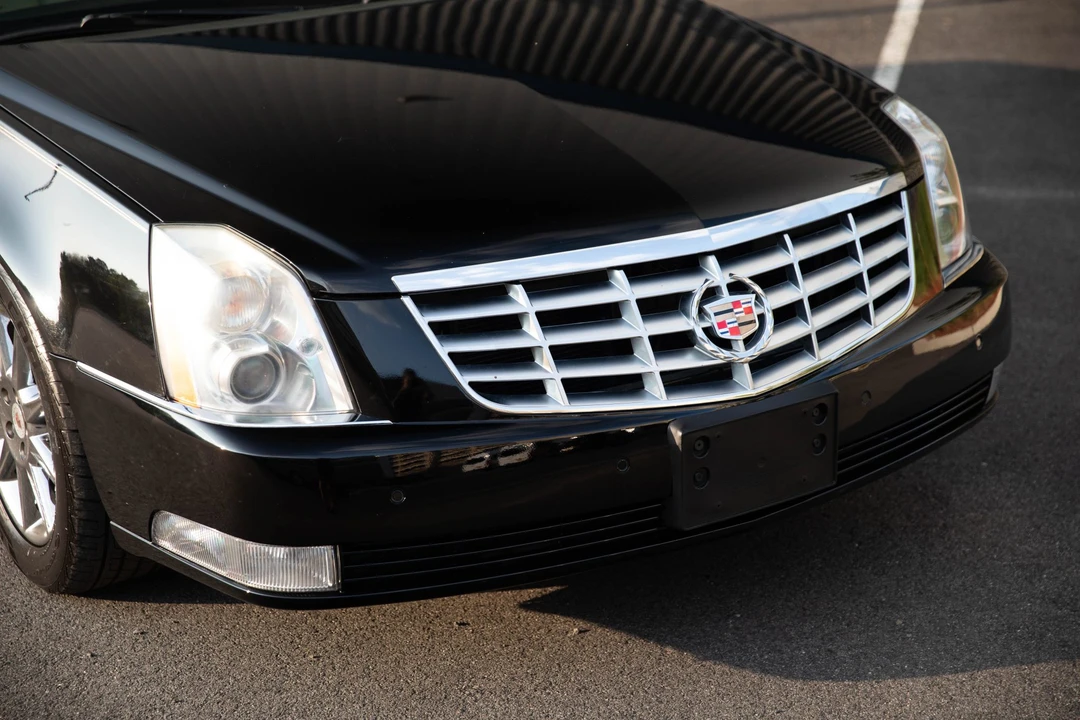 2011 Cadillac DTS - Image 25 of 31
