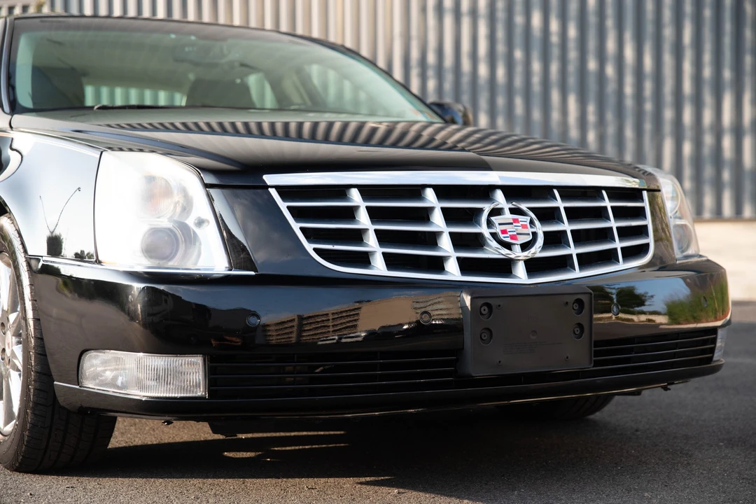 2011 Cadillac DTS - Image 24 of 31