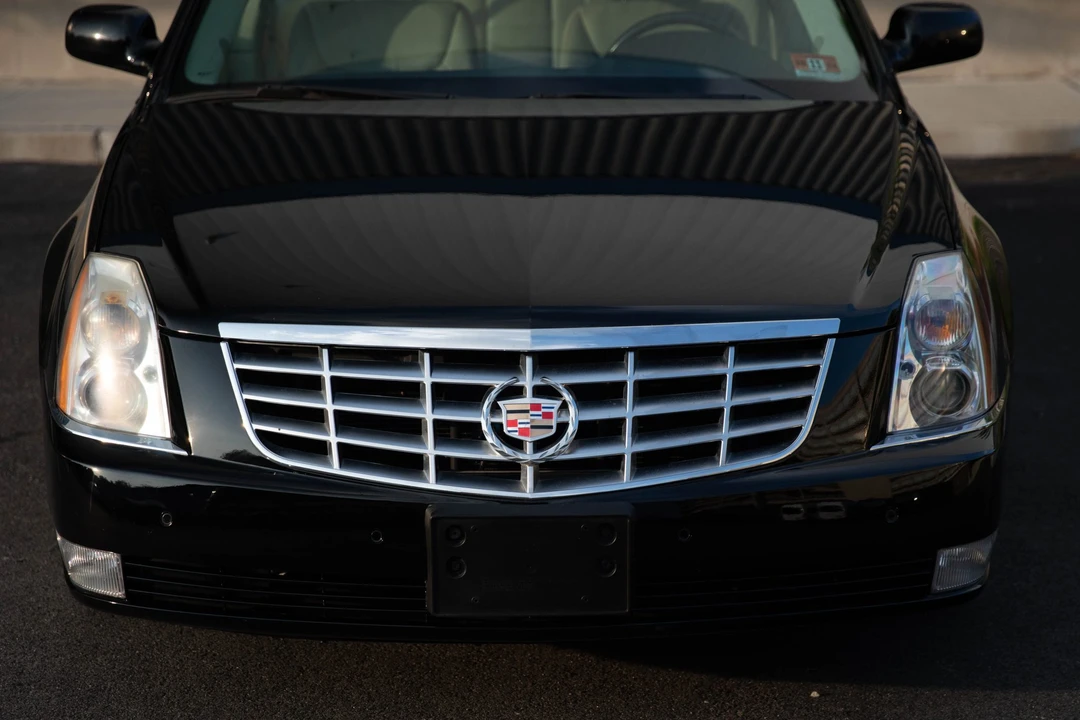 2011 Cadillac DTS - Image 27 of 31
