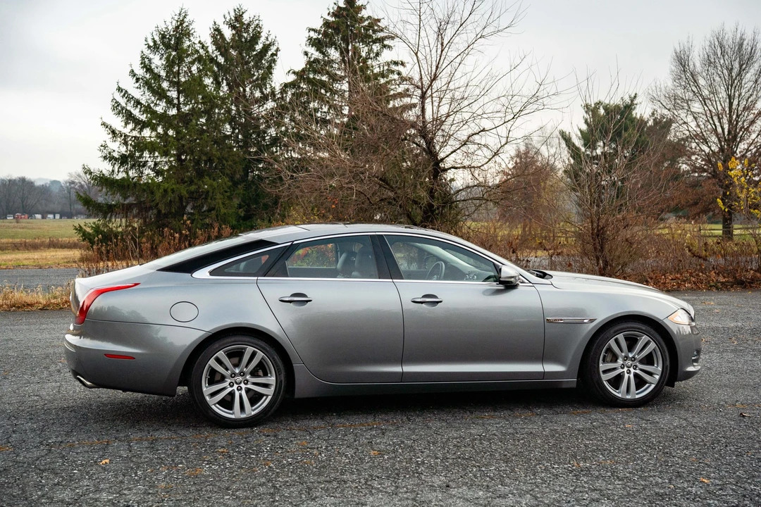 2011 Jaguar X351 XJ - Image 31 of 31