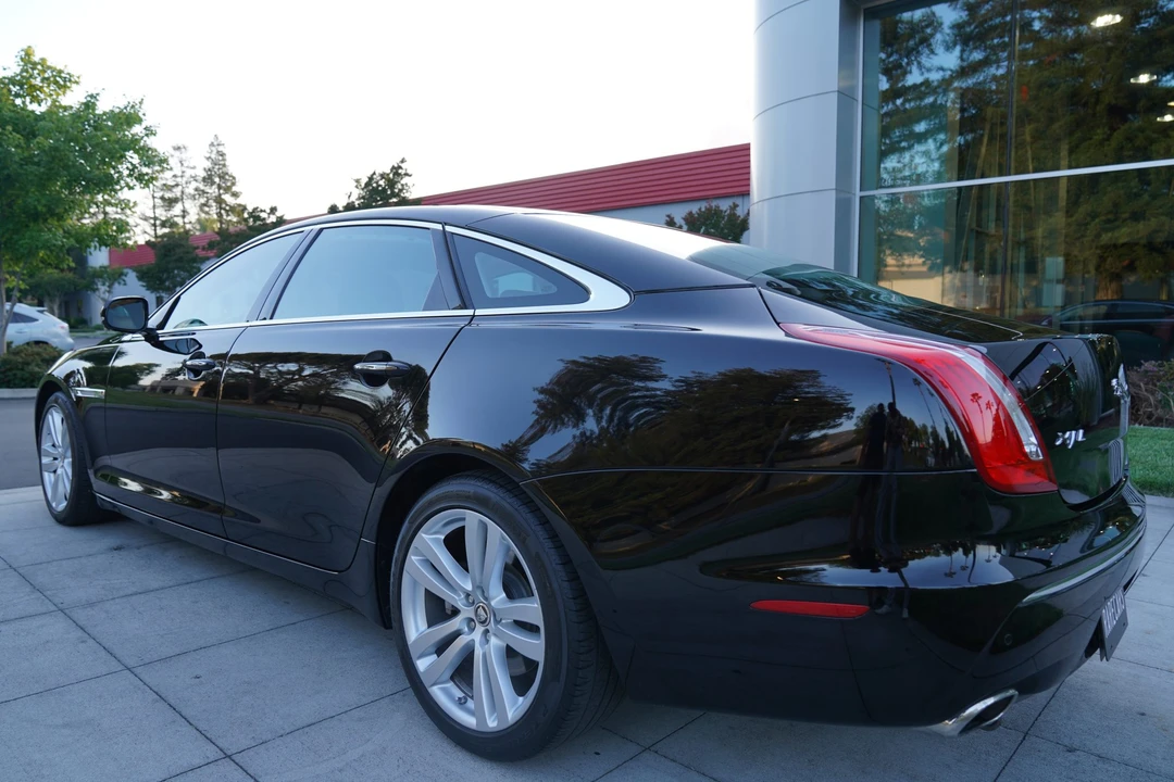 2011 Jaguar X351 XJ - Image 25 of 31