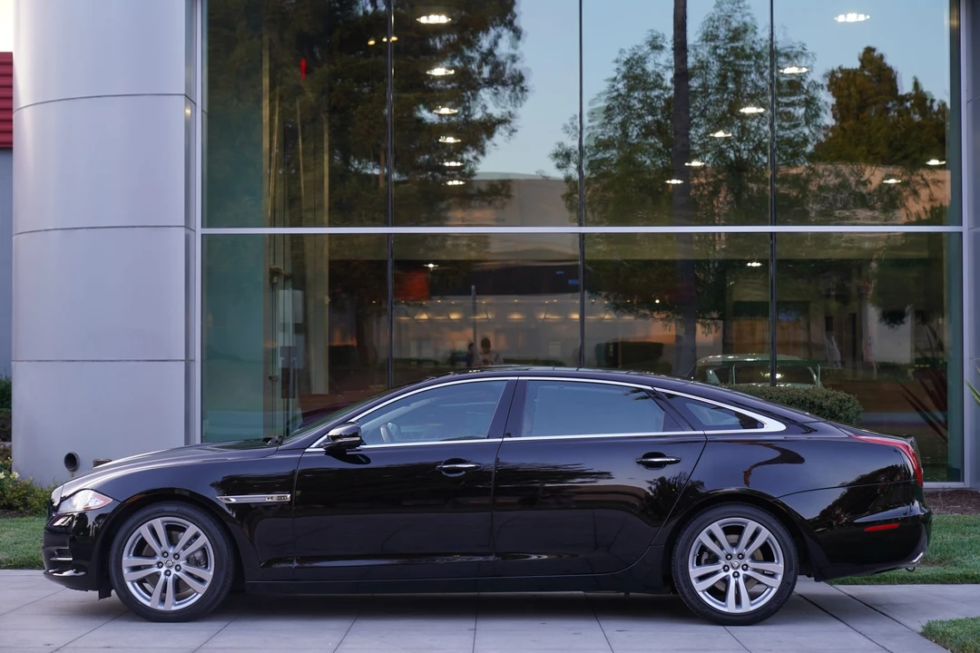 2011 Jaguar X351 XJ - Image 26 of 31
